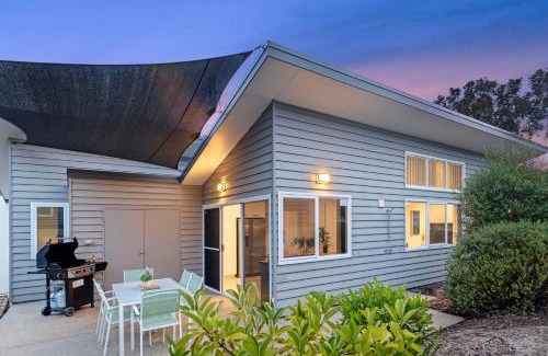 Dunsborough House | Aqua21 @ Cape Villas Dunsborough