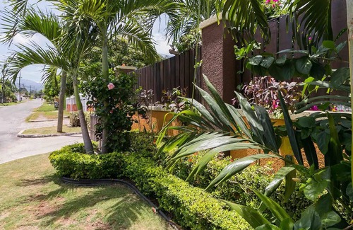 Havendale House | Aquahaven Retreat in Kingston