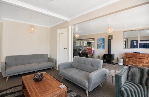 Moetapu Bay House | Aquamarine Dreams - Marlborough Holiday Home