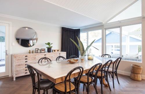 Eagle Bay House | Aquila I Private Properties