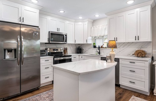 Sanibel House | Ar Lan y mor, 3 Bedroom, 3 Bathroom Home in Seagull Estates