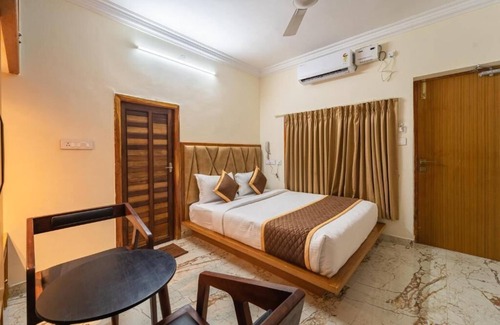 Moratandi Resort | AR Phalazzo Resort and Banquets