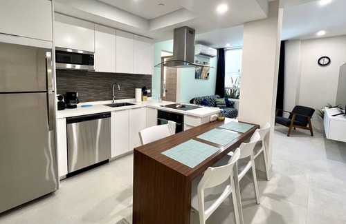 Tuscany Residence Aruba Apartment | Aracari Unit-7 next to pool