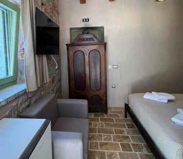 East Mani Hotel | Arapis Rooms & Suites
