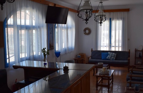 Paros Hotel | Aratos Hotel