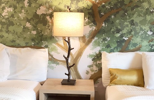 Pigeon Forge Hotel | Arbors at Island Landing Hotel & Suites