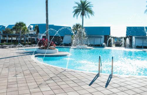 Panama City Beach House | Arcade Bar Prominence Resort Pool and Gym Access Close to Beach Sea Happy