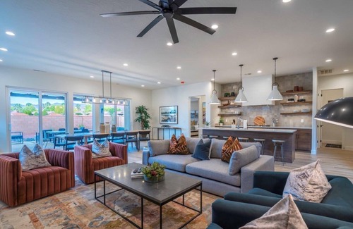 Santa Clara House | Arcadia 62/63 | Sleeps 52! Private Hot Tubs * GAMES * Fire Pits * Arcades