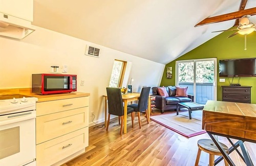 Sequim House | Arcadian Grove Studio Loft in the Woods