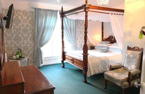 St Austell Bed & Breakfast | Arches B&B