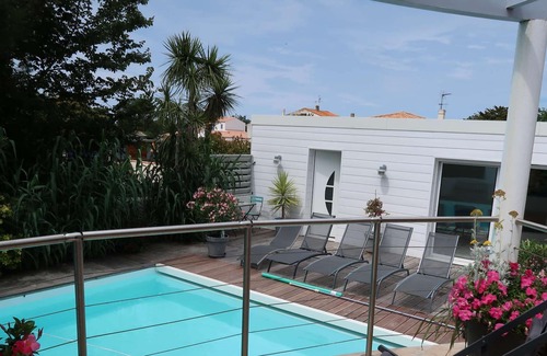 La Bree-les-Bains Villa | ▪️Architect's villa ▪️high standing ▪️swimming pool ▪️breathtaking sea view ▪️