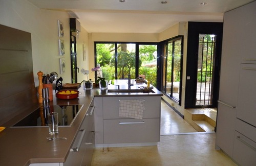 Les Angles House | ARCHITECT VILLA VERY CLOSE TO AVIGNON AND ITS FESTIVAL