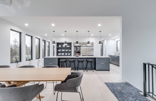 Miami Park House | Architectural Stunner w/Gourmet Kitchen & Private Association Beach on Lake Michigan!