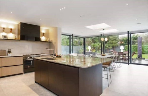Walton-on-Thames House | Architecturally designed home. Heart of Surrey.