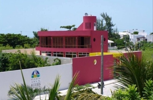 Colonia Electricista Villa | Architecturally stunning Villa.