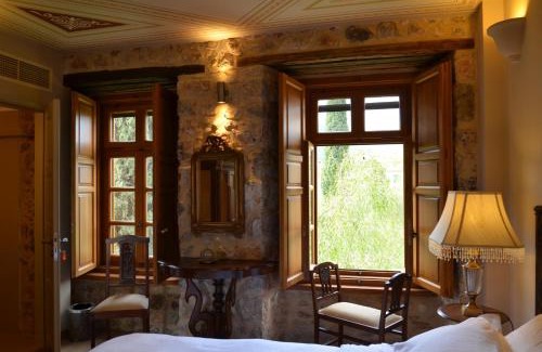 Leonidio Hotel | Archontiko Chioti