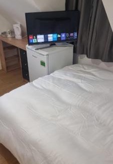 Woolwich Riverside House | Archway court