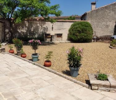 Grospierres Apartment | Ardèche les cigales, studio laurier