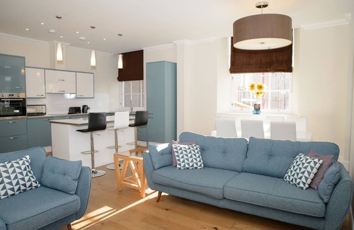 Inverness City Centre Apartment | Ardconnel Court Apartments