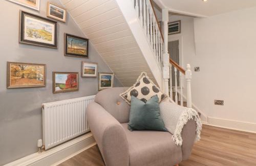 Buxton House | Ardeevin Cottage