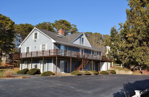 South Harwich House | Aren't you thinking about summer right now? Warm days and cool nights available!