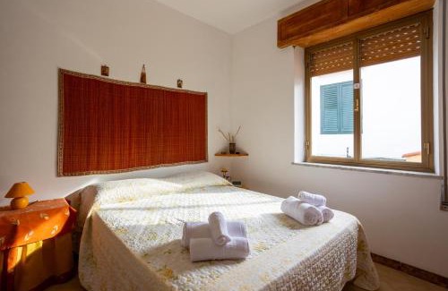 Castelvetrano House | Arena House Wifi Climatizzato P privato BBQ