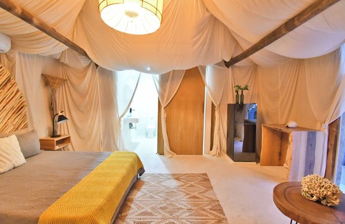 El Cuyo Hotel | Arena y Mar Seaside Glamping Adults Only