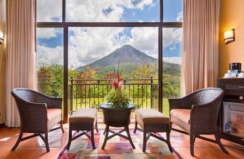 Arenal Hot Springs Hotel | Arenal Kioro Suites & Spa