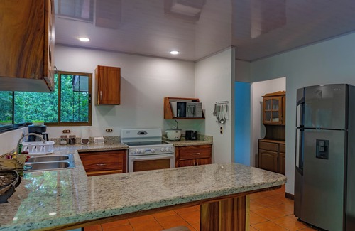 La Fortuna Villa | Arenal Paradise Home - Wildlife Paradise!