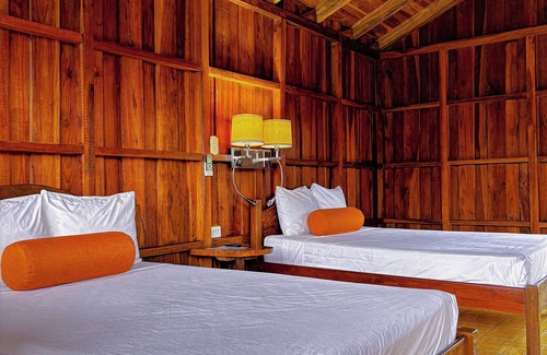 Arenal Hot Springs Hotel | Arenal Roca Lodge