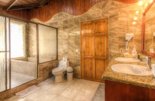 La Fortuna Cabin | Arenal Waterfall Lodge Villas