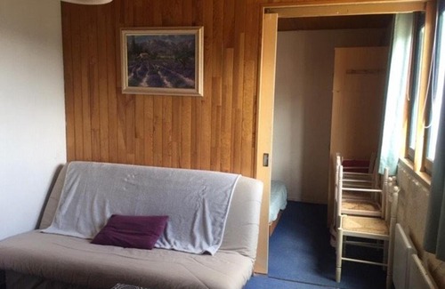 Arette Apartment | Arette: Grand studio 6 pers. proche pistes, parking, lave-vaisselle - FR-1-602-108