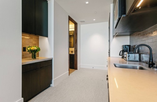 Empire Pass Apartment | Argent at Deer Valley Resort - Hotel Room #105B