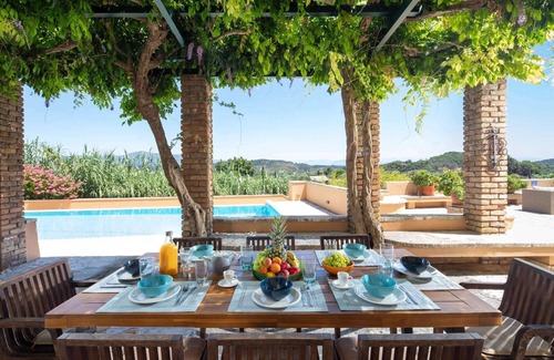 Vatos Villa | Arhondiko - Five Bedroom Villa, Sleeps 9