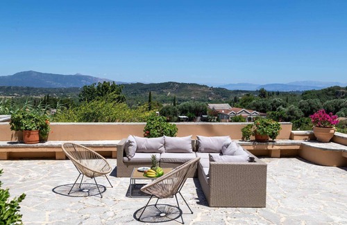 Vatos Villa | Arhondiko - Five Bedroom Villa, Sleeps 9