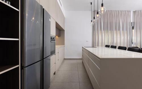 Eilat Villa | Ari Eilat - 4 bedrooms with heated pool