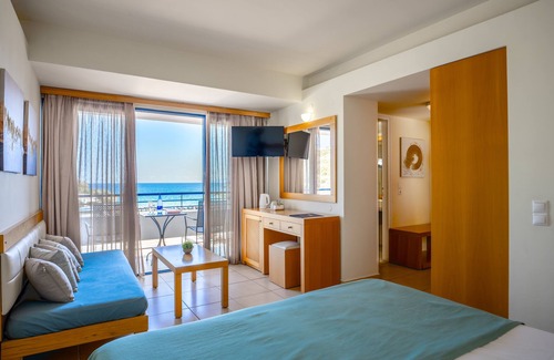 Agios Nikolaos Town Hotel | Ariadne Beach - Adults Only
