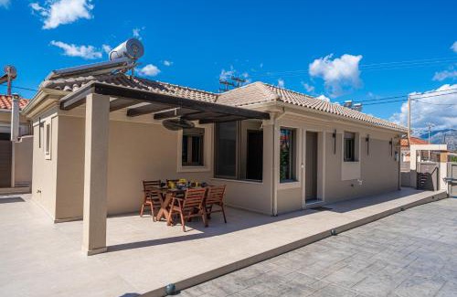 Sami House | Ariadne's House