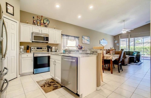 Four Corners House | Ariel Private Pool Home W Spa