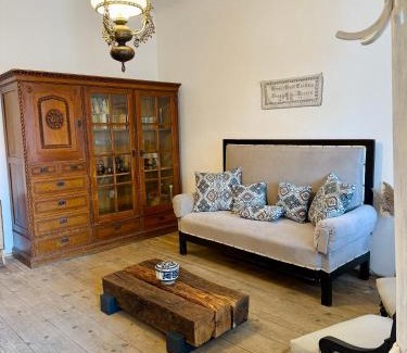 Archita House | Arkeden328