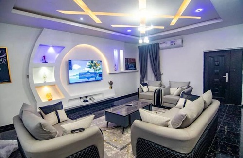 Epetu Hotel | Arkplus Hotel and Suites