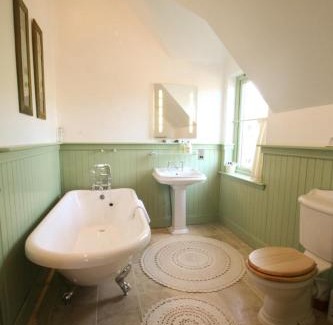 Gruline House | Arle Lodge