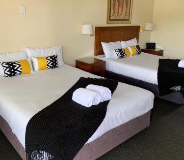 Armidale City Centre Hotel | Armidale Pines Motel