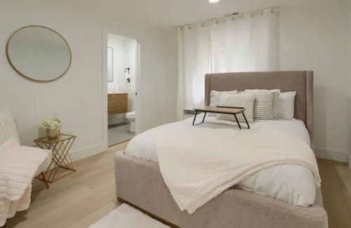 Northeast Columbus House | Armuth: Modern 4BR 3B by Airport