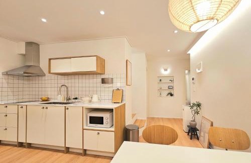 Songpa Apartment | Arowa West Songridan-gil Seoul