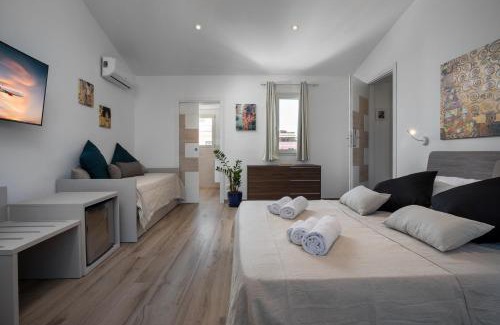 Olbia House | Art and Nature Guest House