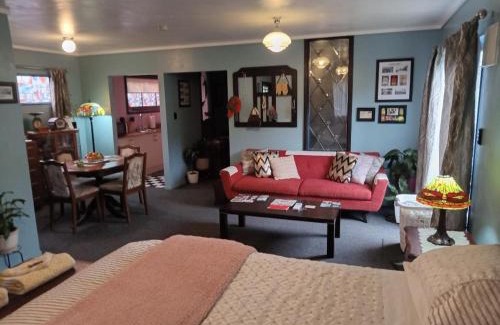 Napier Apartment | Art Deco 1930s Design