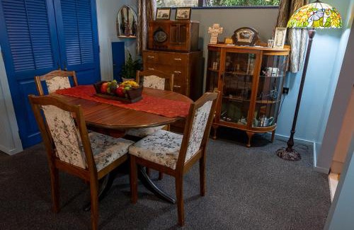Napier Apartment | Art Deco 1930s Design