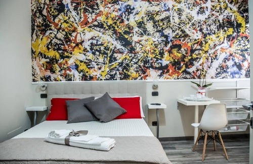 Historical Downtown Salerno Bed & Breakfast | Art In B&B