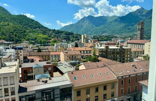 Lecco Apartment | Art & Lake Apartment